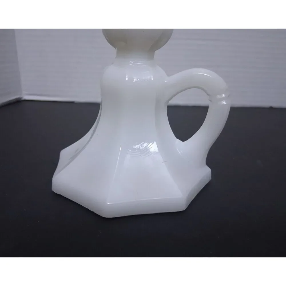 Vintage L.E. Smith Milk Glass Candlestick Holders, Colonial Chamberstick Set